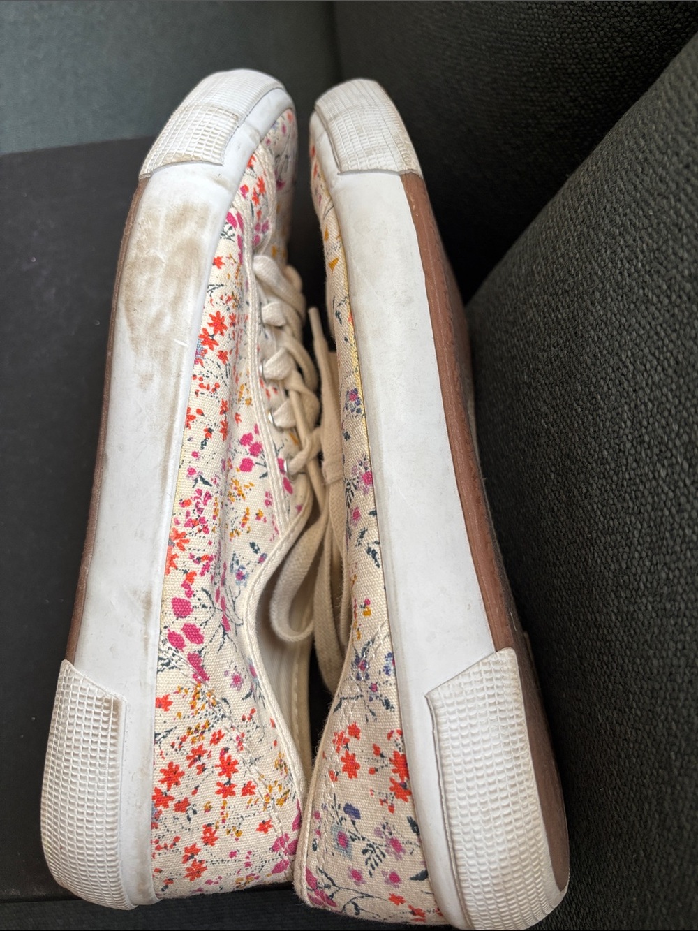 Old Navy Cream Canvas Floral Lace-Up Sneakers - Picture 5 of 5